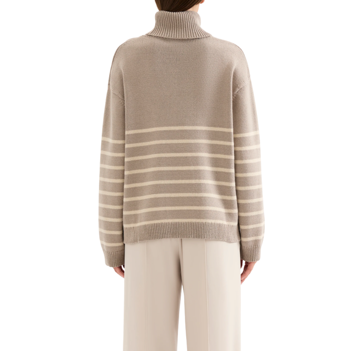 venus turtleneck